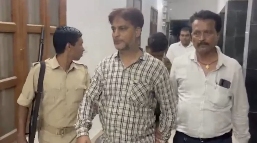 सदर अस्पताल प्रबंधक को 4000 रुपये की रिश्वत लेते रंगे हाथ पकड़ा गया, विजिलेंस ब्यूरो ने किया गिरफ्तार